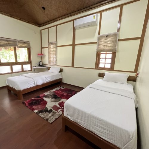 Executive river view AC Cottage – Twin